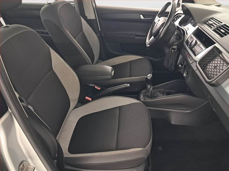Škoda Fabia (2018) 1.0 TSI, Tempomat - fotka 9 z 18