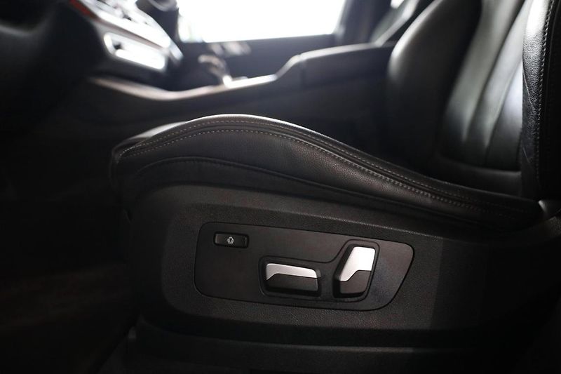 BMW X5 xDrive30d - fotka 26 z 30