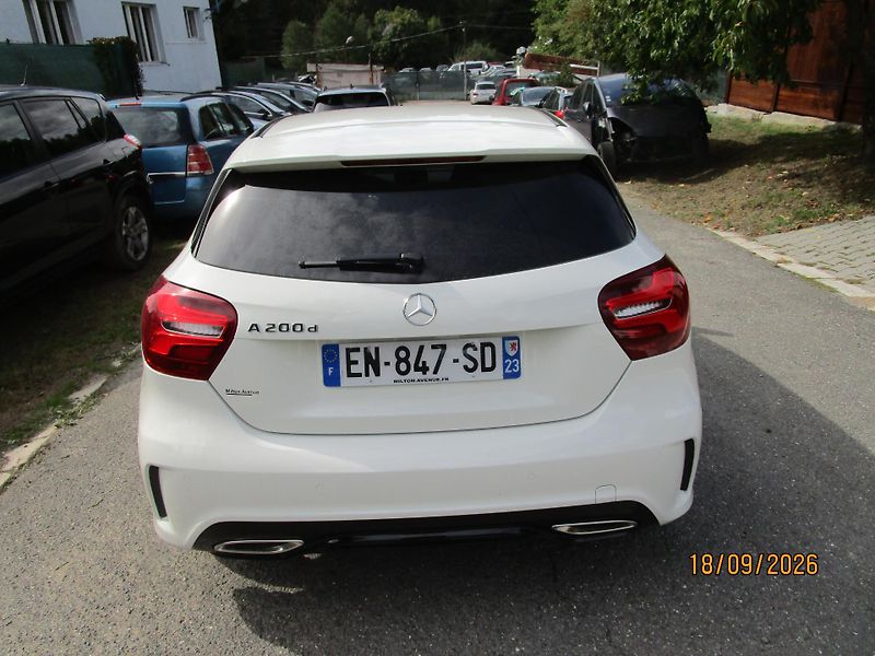 Mercedes-Benz Třídy A (2017) 200 CDi AMB, panorama, navi - fotka 8 z 32