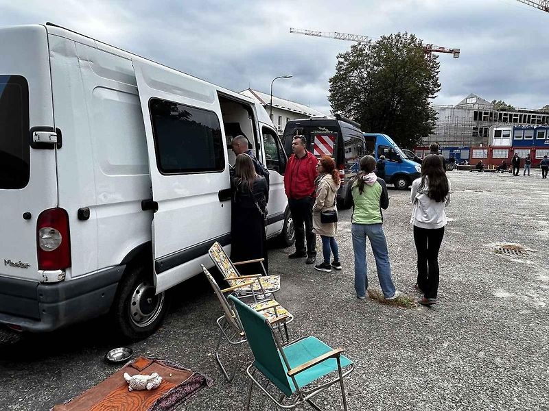 DIY karavan festival na Žižkárně v Českých Budějovicích. Dodávka Stanislava Vlažného.