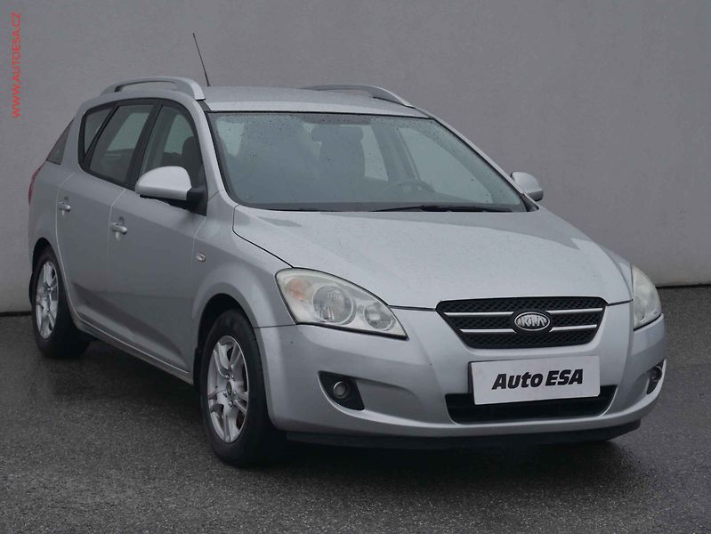 Kia Ceed (2008) 1.6CVVT, ČR, AC, TZ - fotografie inzerátu
