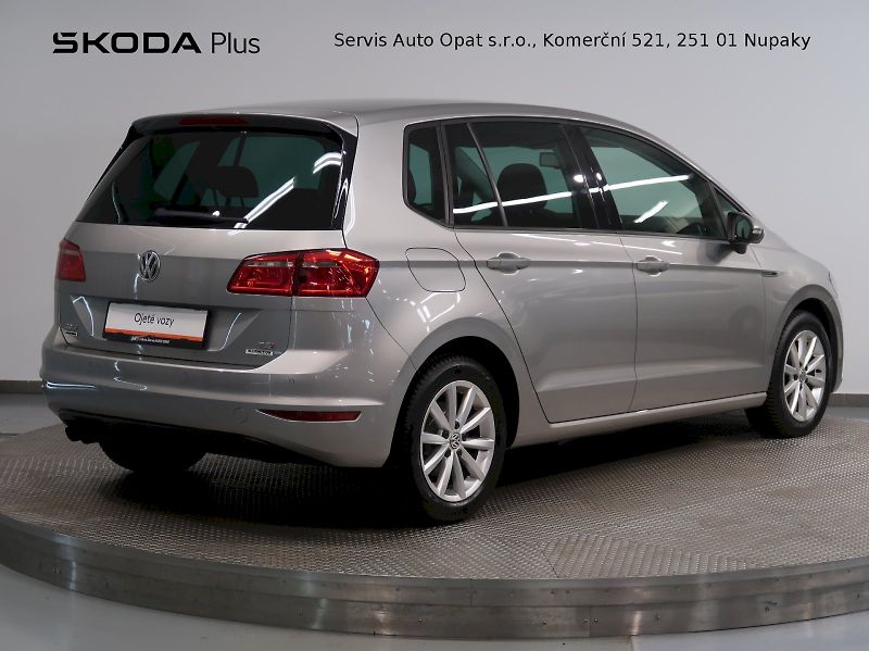 Volkswagen Golf Sportsvan (2016) COMFORTLINE 1.4TSI 92KW DSG - fotka 2 z 36