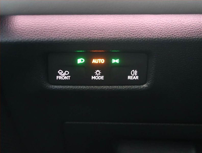 Volkswagen Tiguan (2024) 2.0 TDI - fotka 18 z 23