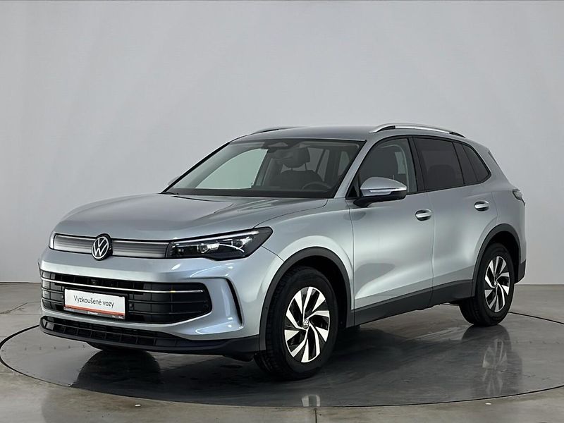 Volkswagen Tiguan People DSG - fotka 1 z 30