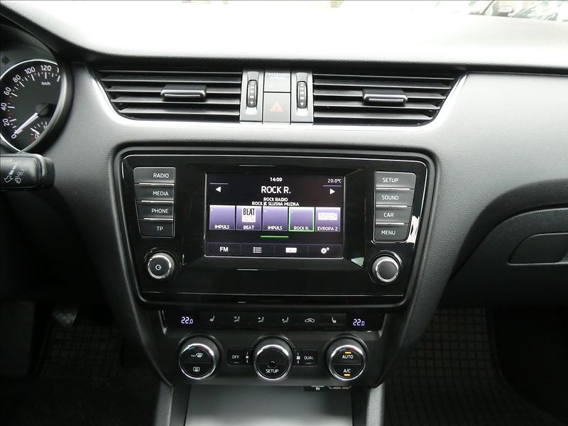 Škoda Octavia 2,0 TDi110kW ELEGANCE,ČR,ZÁVĚS - fotka 31 z 45