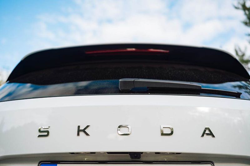 Škoda Karoq (2025) 1.5 TSI, Top Selection, ACC - fotka 13 z 25