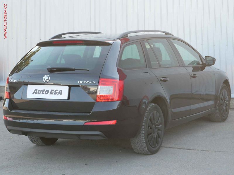 Škoda Octavia (2013) 1.2TSi, Ambition, autoAC - fotka 4 z 17