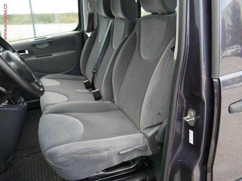 Citroën Jumpy (2015) 2.0HDi 6míst, 1.maj,ČR - fotka 9 z 16