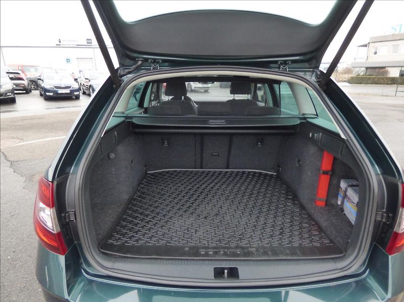 Škoda Octavia 2,0 TDI DSG,LED,Navigace  Ambi - fotka 11 z 55