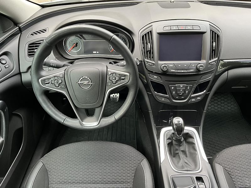 Opel Insignia (2015) 2.0 CDTi, NOVÉ ČR - fotka 21 z 33