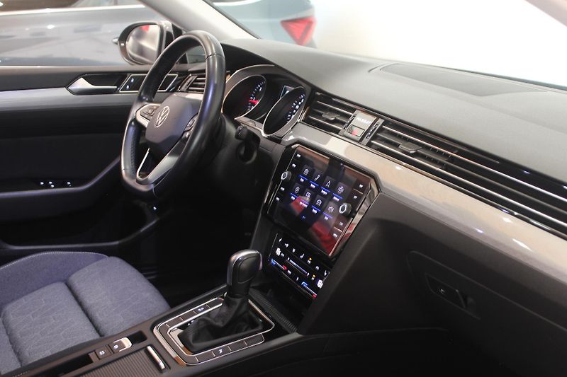 Volkswagen Passat (2024) 2.0TDI DSG Nez.Topení 2024 - fotka 22 z 40