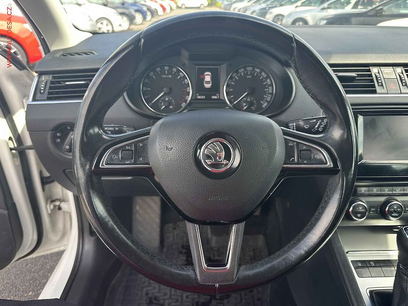 Škoda Octavia (2016) 2.0 TDi 4x4, ČR, Elegance - fotka 12 z 16