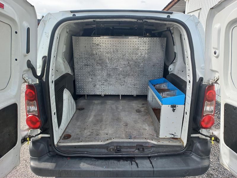 Peugeot Partner (2019) 1.6HDi 73kW ČR DPH - fotka 11 z 17