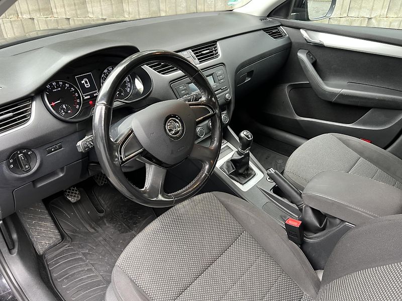 Škoda Octavia 2.0 TDi 110 kW SERVISKA - fotka 9 z 17