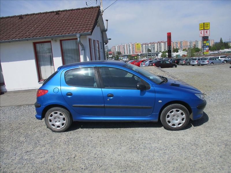 Peugeot 206 1,4 HDi, klimatizace, - fotka 4 z 20