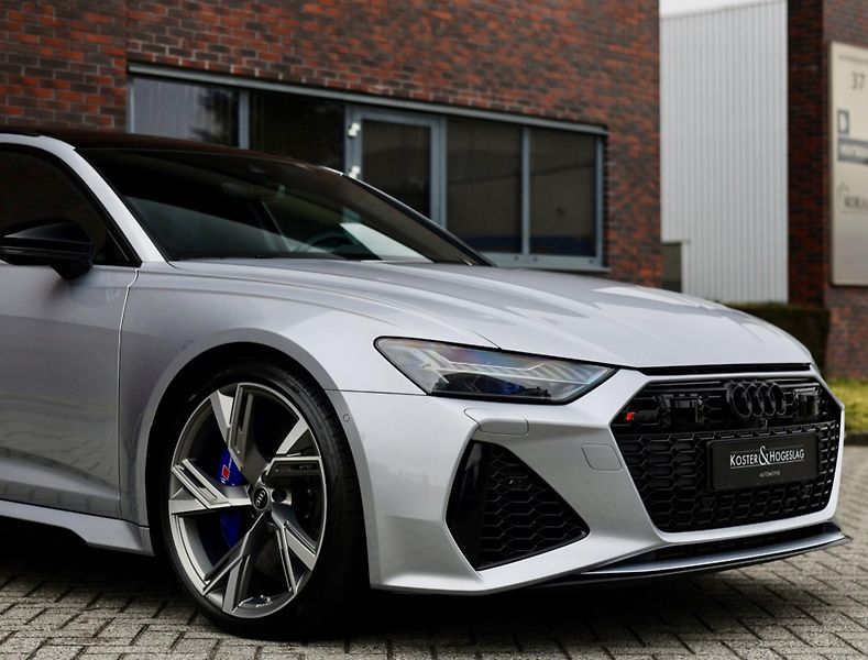 Audi RS 6 (2023) 4.0 TFSI V8 quattro Exclusive - fotka 8 z 49