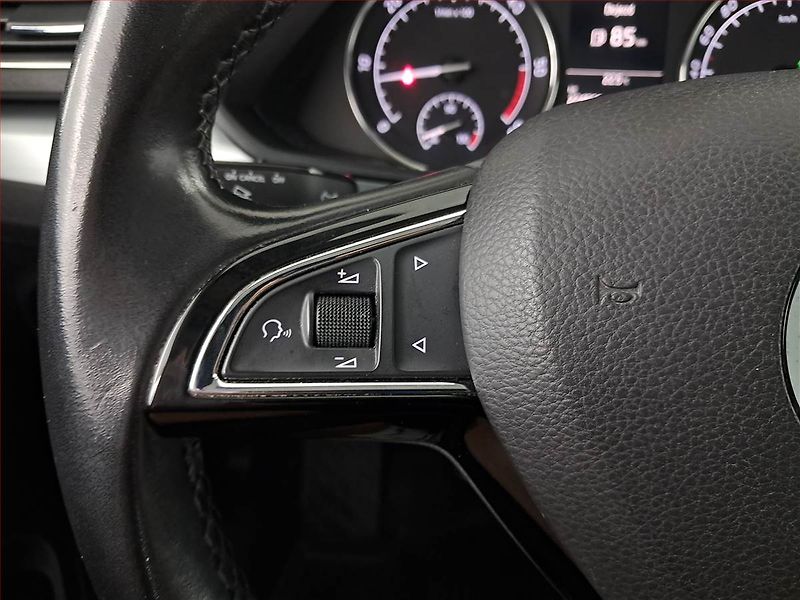 Škoda Superb (2017) Ambition 2.0 TDI, Automat - fotka 18 z 24