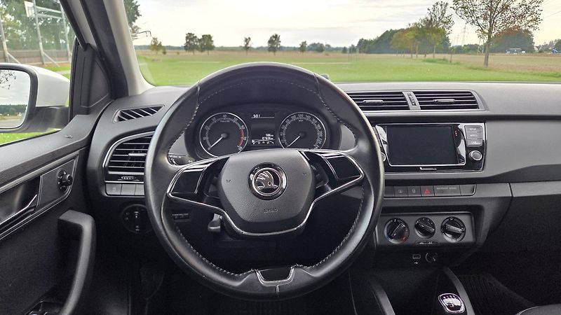 Škoda Fabia 1.0 TSI 70 kW Ambition CZ DPH - fotka 16 z 22