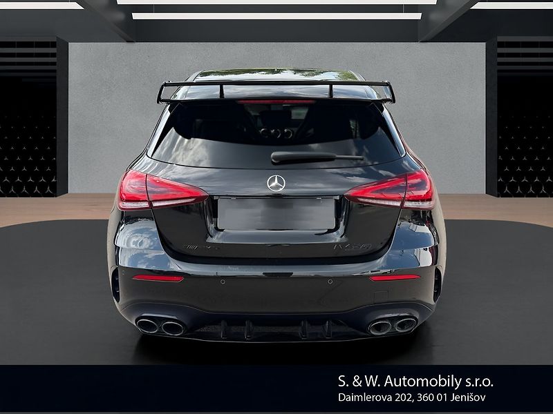 Mercedes-Benz Třídy A 45 AMG - fotka 6 z 40