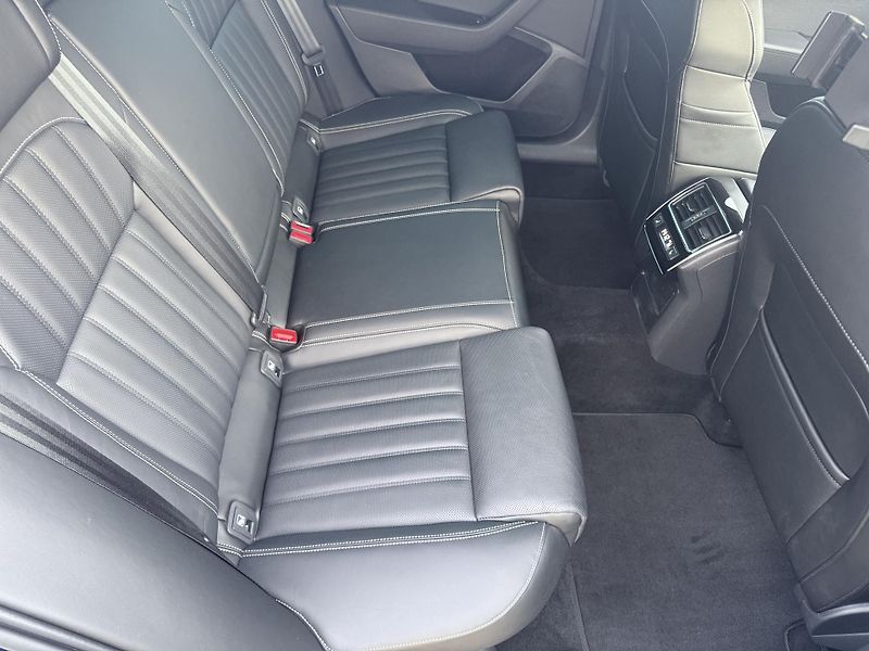 Škoda Superb (2023) 2,0tdi 147kw L&K 4x4 DSG - fotka 26 z 80