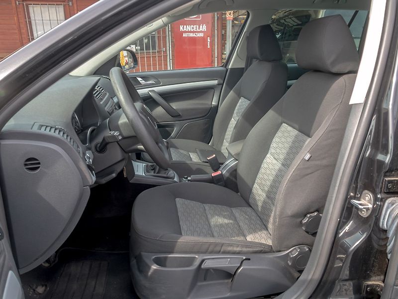 Škoda Octavia (2010) 1.4TSI 90KW – TAŽNÝ - fotka 14 z 38
