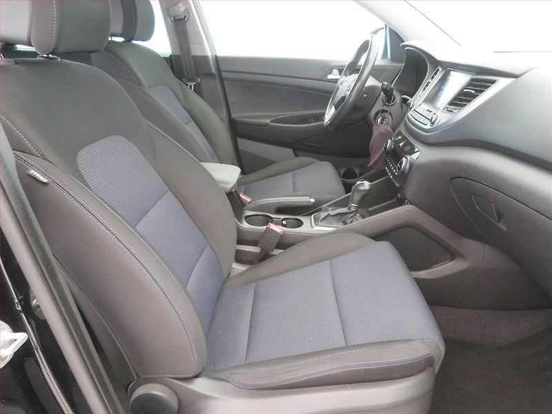 Hyundai Tucson (2017) 1.7 CRDi, Automat, Serv.kniha - fotka 9 z 17