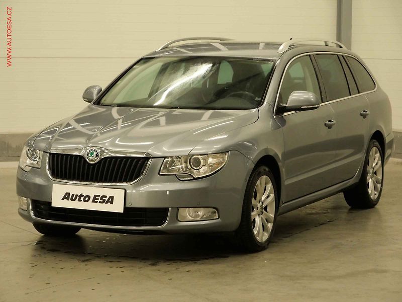 Škoda Superb (2010) 2.0TDI, Xenon, AC - fotka 3 z 22