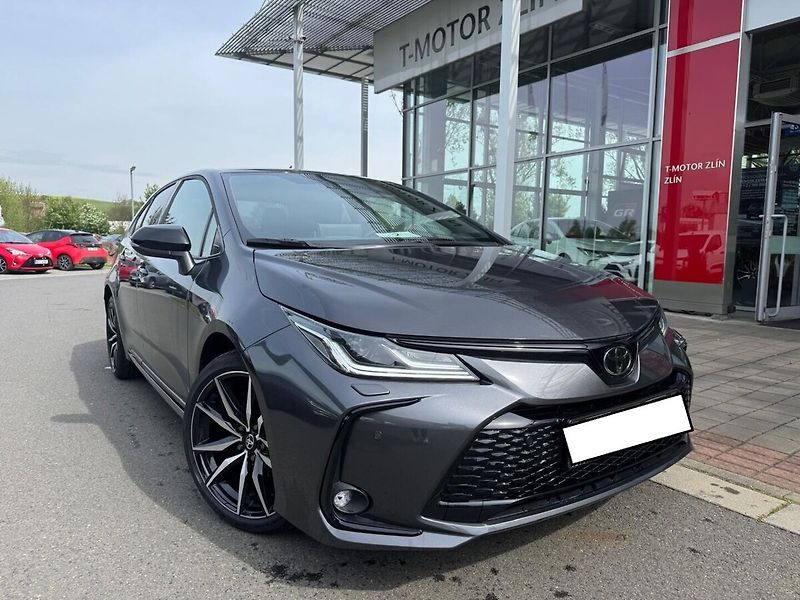 Toyota Corolla 1,8 GR Sport + Dynamic - fotografie inzerátu