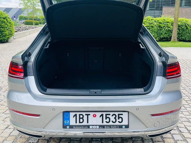 Volkswagen Arteon 2.0TDI 4x4 AUT FULL VÝBAVA ČR - fotka 17 z 59