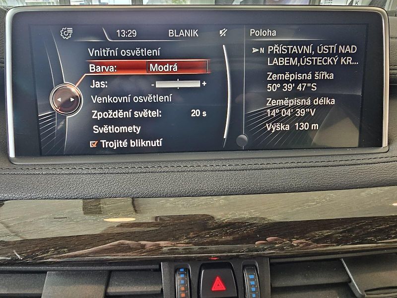 BMW X6 xDrive30d - fotka 28 z 31