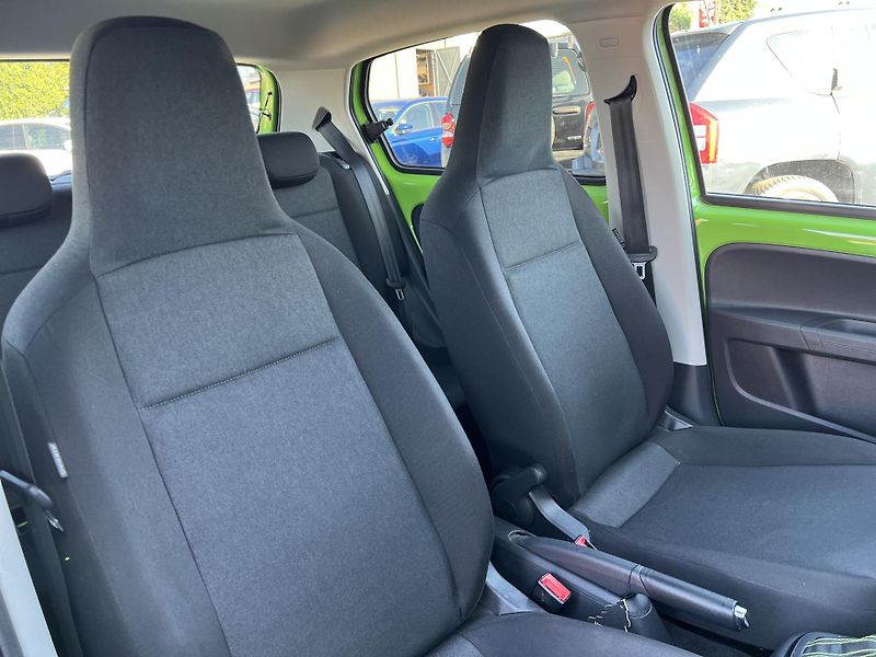 Škoda Citigo e iV 61kw KLIMA TEMPOMAT ALU - fotka 28 z 39