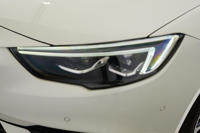 Opel Insignia - fotka 9 z 29