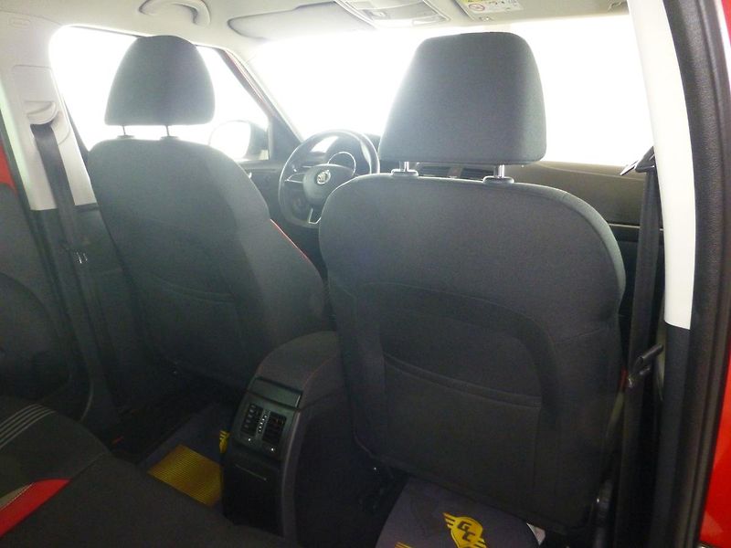 Škoda Yeti (2014) 1,2TSI*MONTE CARLO**77KW*TAŽNÉ - fotka 21 z 24