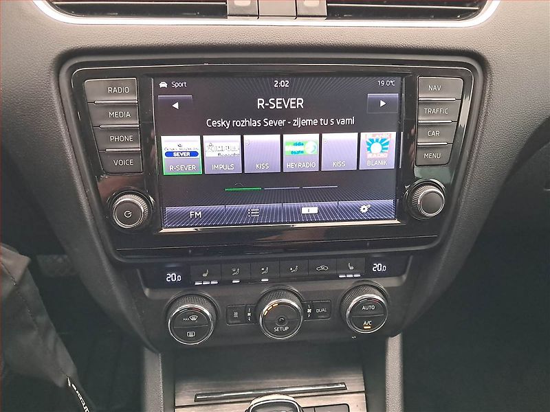 Škoda Octavia (2015) Scout 2.0 TDI, 4X4, Automat - fotka 12 z 20