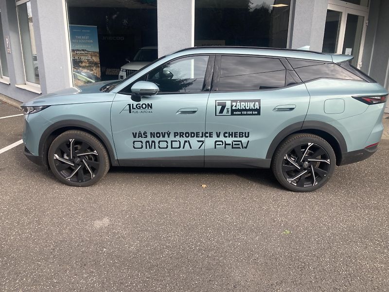 Omoda 7 (2026) Luxury 1.5 T-GDi PHEV - fotka 2 z 11