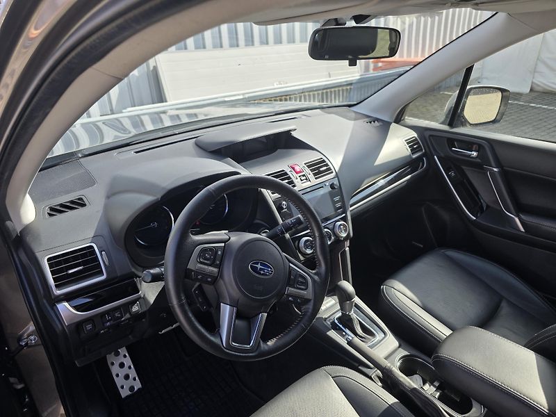 Subaru Forester (2018) XT, 1.maj., serv. kn, odp. DPH - fotka 13 z 40