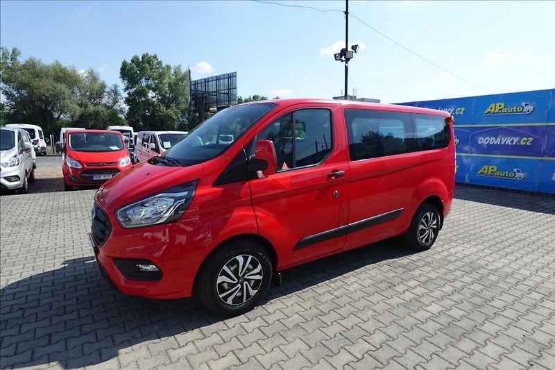 Ford Transit Custom 2,0 TDCi  L1H1 BUS KLIMA SERVI - fotka 2 z 31
