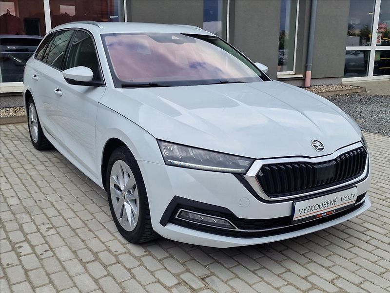 Škoda Octavia 2.0TDI Style, původ ČR,1.Maj. - fotka 3 z 50