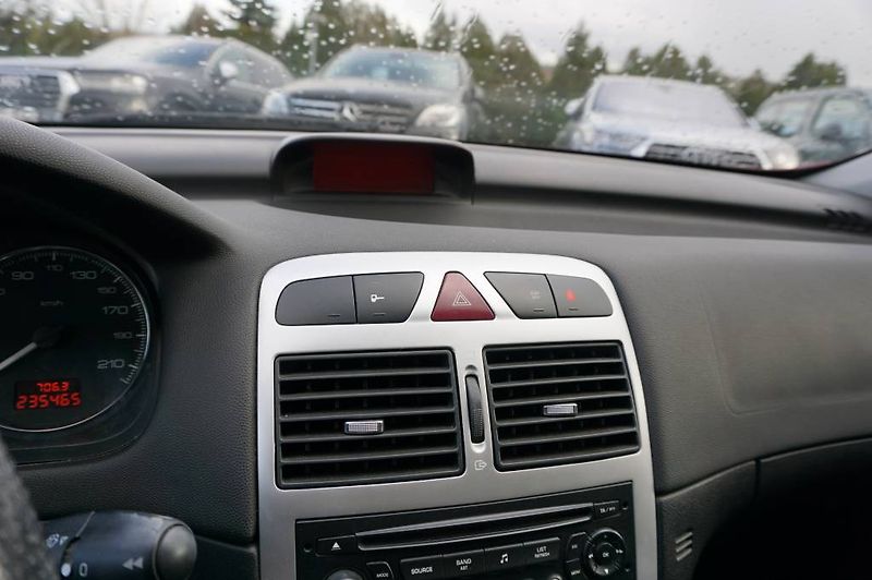 Peugeot 307 (2006) 307 1,6 - fotka 15 z 22