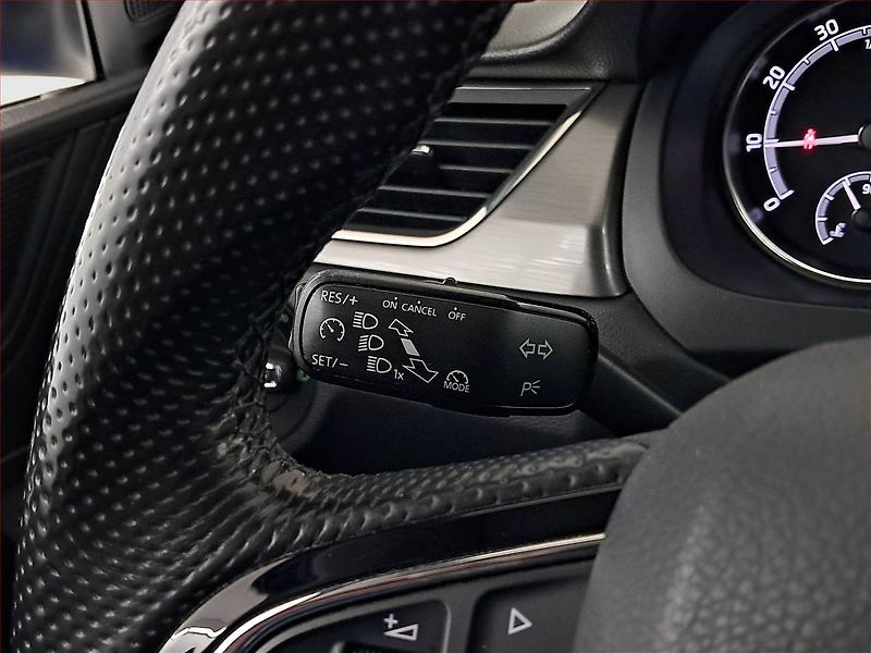 Škoda Rapid (2018) Spaceback 1.0 TSI, Navi - fotka 18 z 20