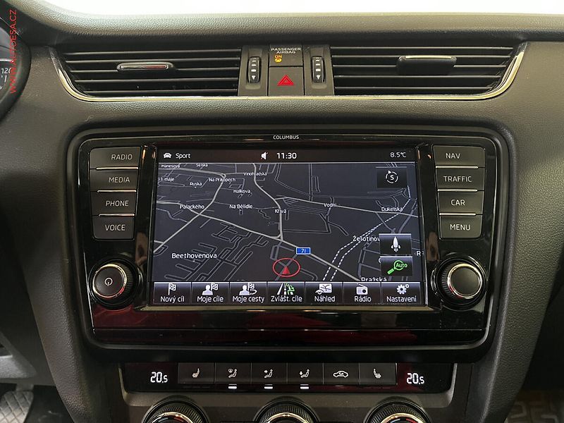 Škoda Octavia (2012) 1.4TSi, ČR, Navi, AC - fotka 11 z 17