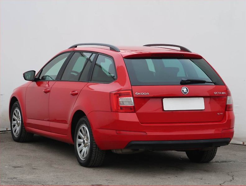 Škoda Octavia (2014) Elegance 1.8 TSI, 4X4 - fotka 4 z 18