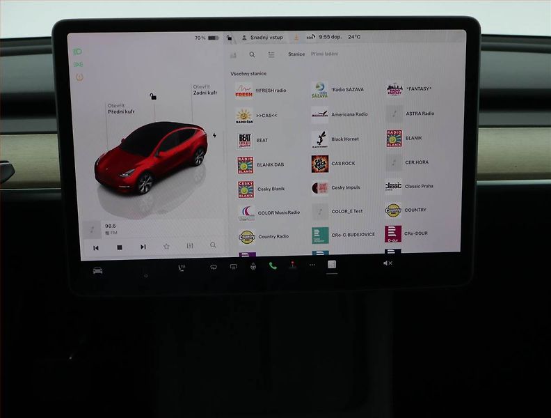 Tesla Model Y (2023) RWD LFP 60kWh, SoH 96% - fotka 12 z 20