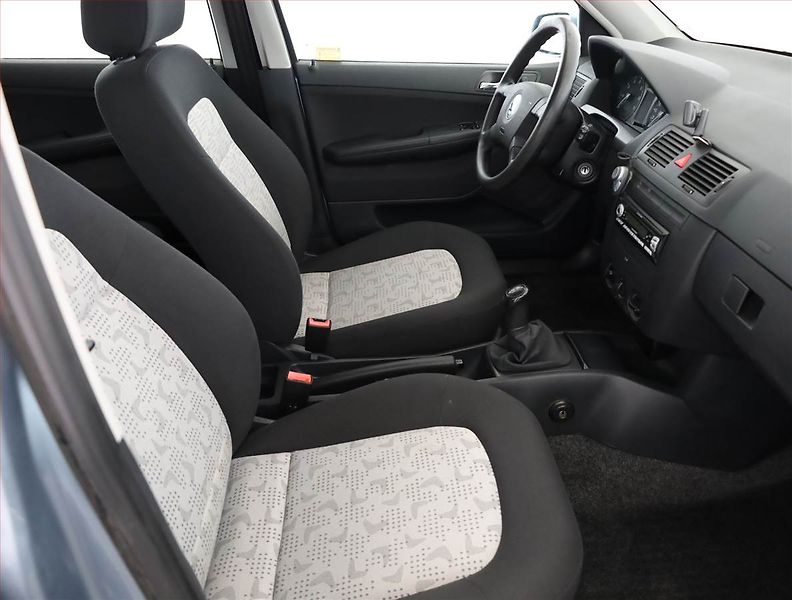 Škoda Fabia (2004) Comfort 1.4 16V, Serv.kniha - fotka 7 z 13