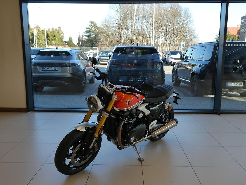Triumph Speed Twin (2026) 1200 RS DEMO - fotka 7 z 9
