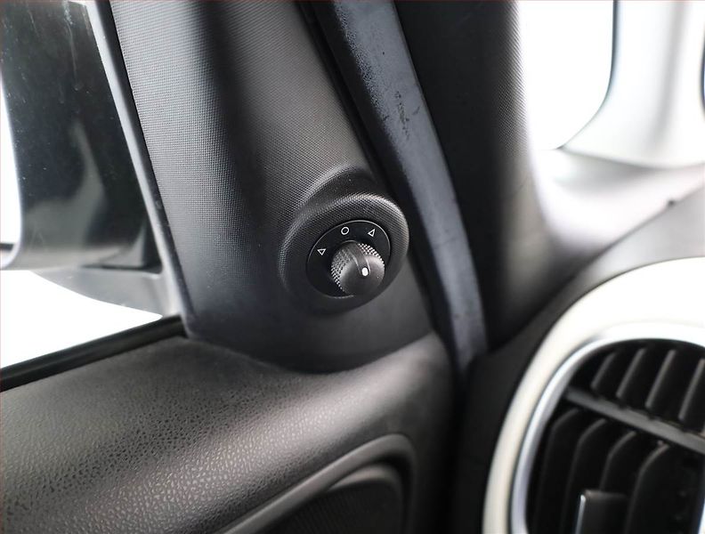 Fiat 500L (2019) 1.4 16V, Serv.kniha, Tempomat - fotka 16 z 18