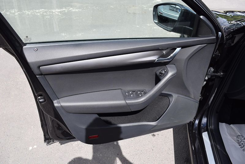 Škoda Octavia (2018) 1.5TSI 110kw CLEVER LED TAŽNÉ - fotka 19 z 45
