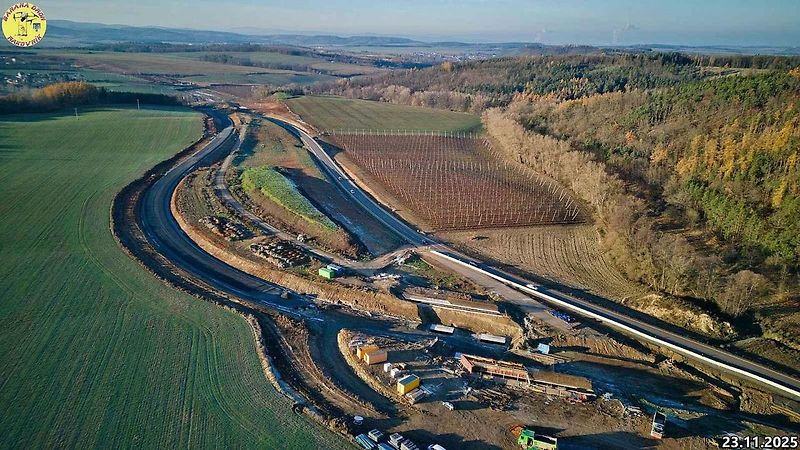 Staveniště dálnice D6 úseku Petrohrad - Lubenec. Foto: Jan Banán Svoboda