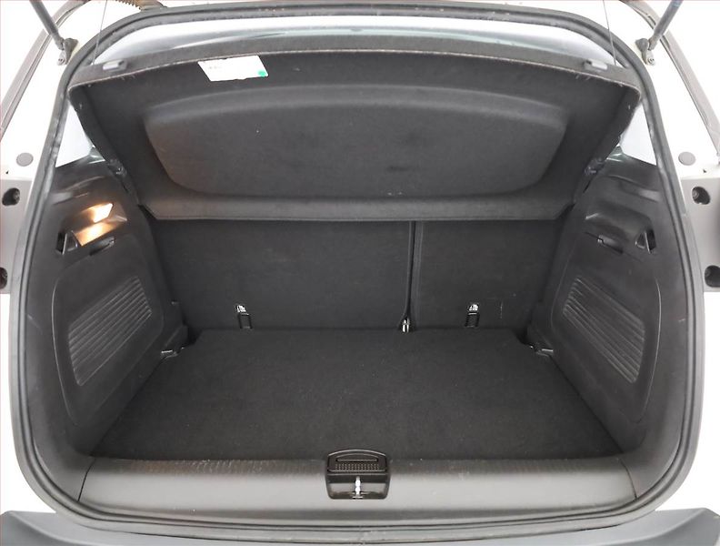 Opel Crossland X (2017) 1.2 Turbo, ČR,1.maj - fotka 13 z 14