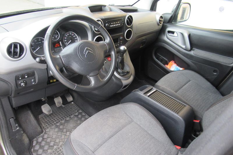 Citroën Berlingo 1.6 HDi  NOVÉ ROZVODY TAŽNÉ - fotka 11 z 21